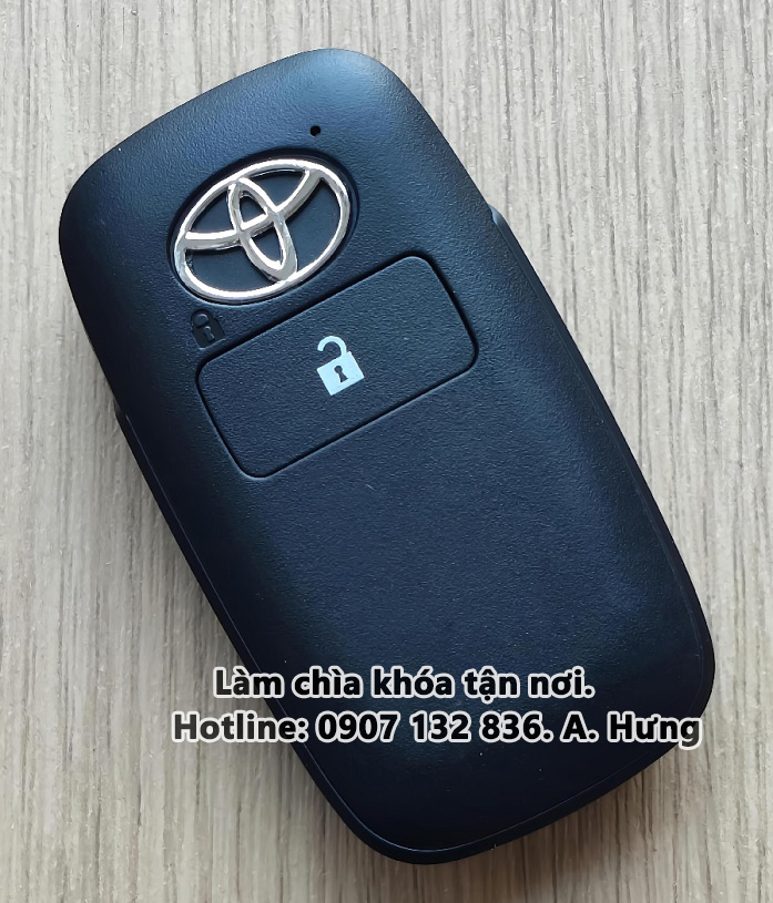 Chìa Khóa Toyota Veloz - Raize