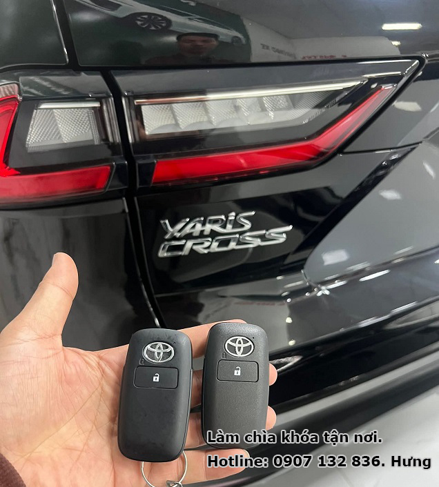 Chìa Khóa Smartkey Toyota Yaris 
