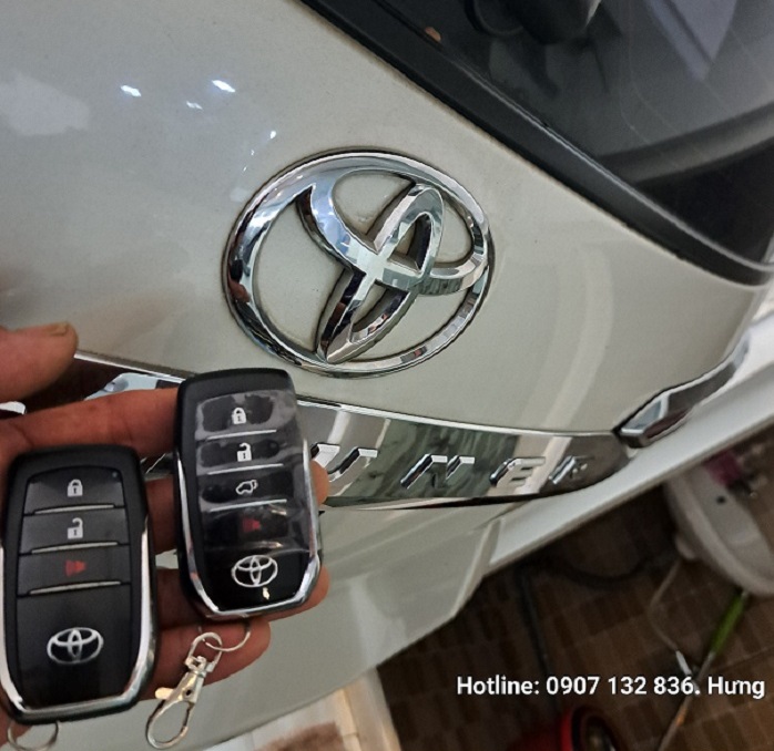 Chìa Khóa Smartkey Toyota Hilux - Fortuner - Innova