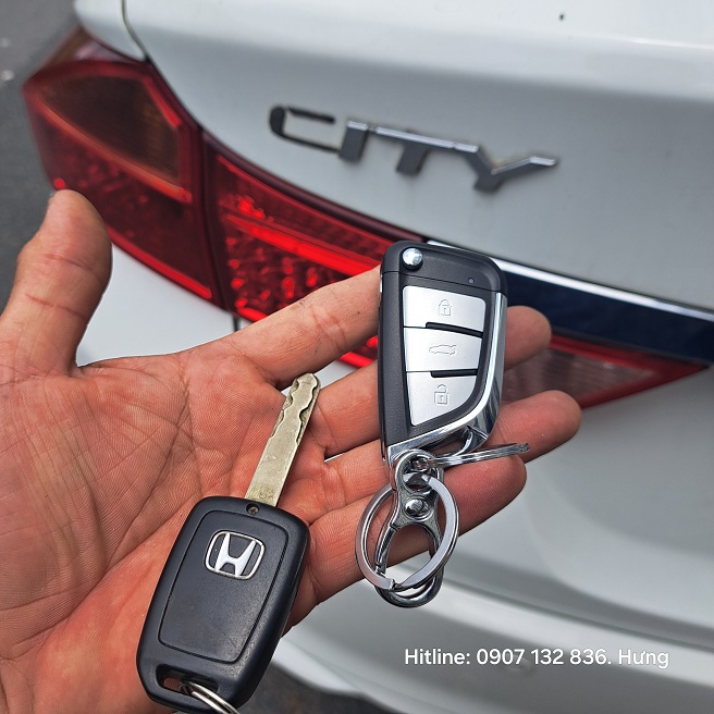 LÀM CHÌA KHÓA GẬP XE HONDA CITY 