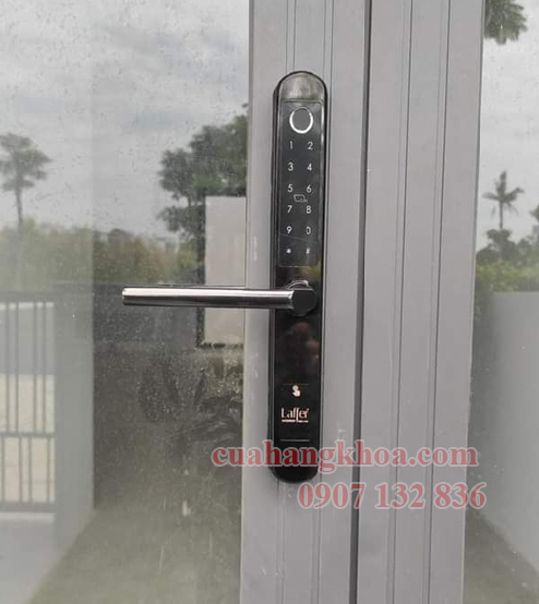 Ráp Khóa Vân Tay Cửa Nhôm Xingfa