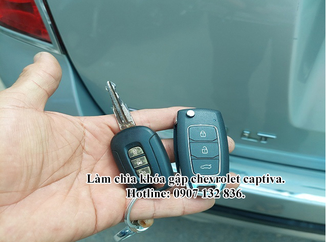 LÀM CHÌA KHÓA GẬP CHEVROLET CAPTIVA 