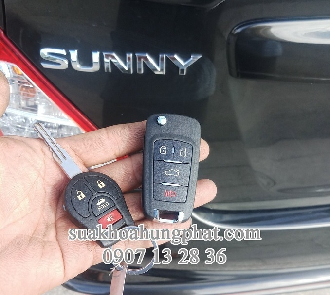 LÀM CHÌA KHÓA GẬP NISSAN SUNNY 