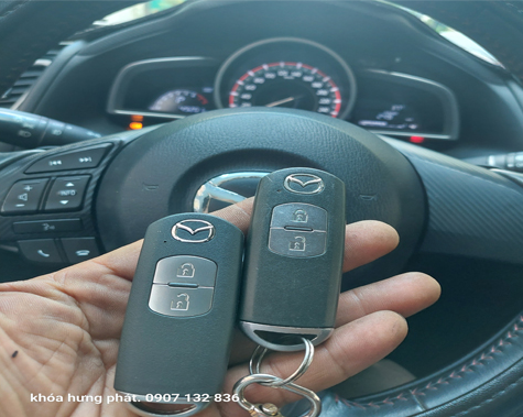 Làm các loại chìa khóa hãng xe mazda.