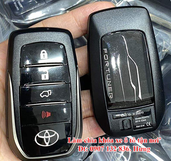 CHÌA KHÓA SMARTKEY TOYOTA FORTUNER